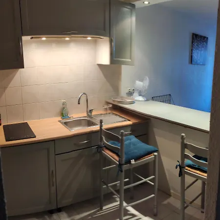 Apartment Studio Le Fidji - A 5m Du Centre - Face Au Port - Parking Prive *